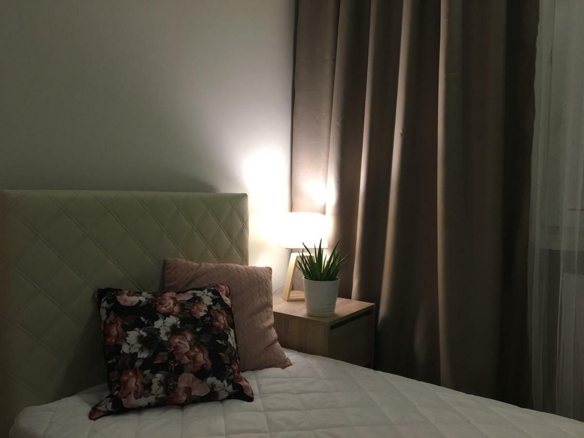 Family & Business Elegant Apartments Ul Astronautow Centrum Downtown - 3 Bedroom, Parking Кельце Экстерьер фото