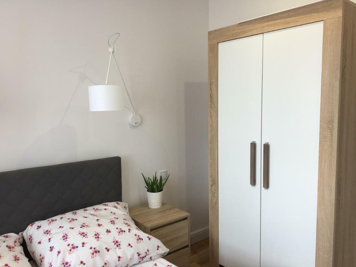 Family & Business Elegant Apartments Ul Astronautow Centrum Downtown - 3 Bedroom, Parking Кельце Экстерьер фото