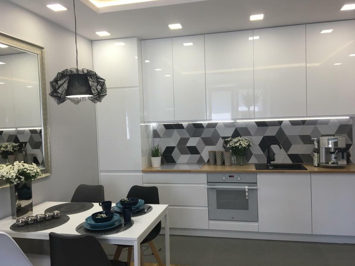 Family & Business Elegant Apartments Ul Astronautow Centrum Downtown - 3 Bedroom, Parking Кельце Экстерьер фото