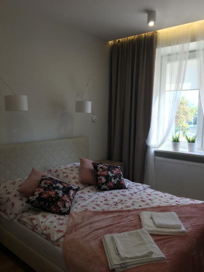 Family & Business Elegant Apartments Ul Astronautow Centrum Downtown - 3 Bedroom, Parking Кельце Экстерьер фото